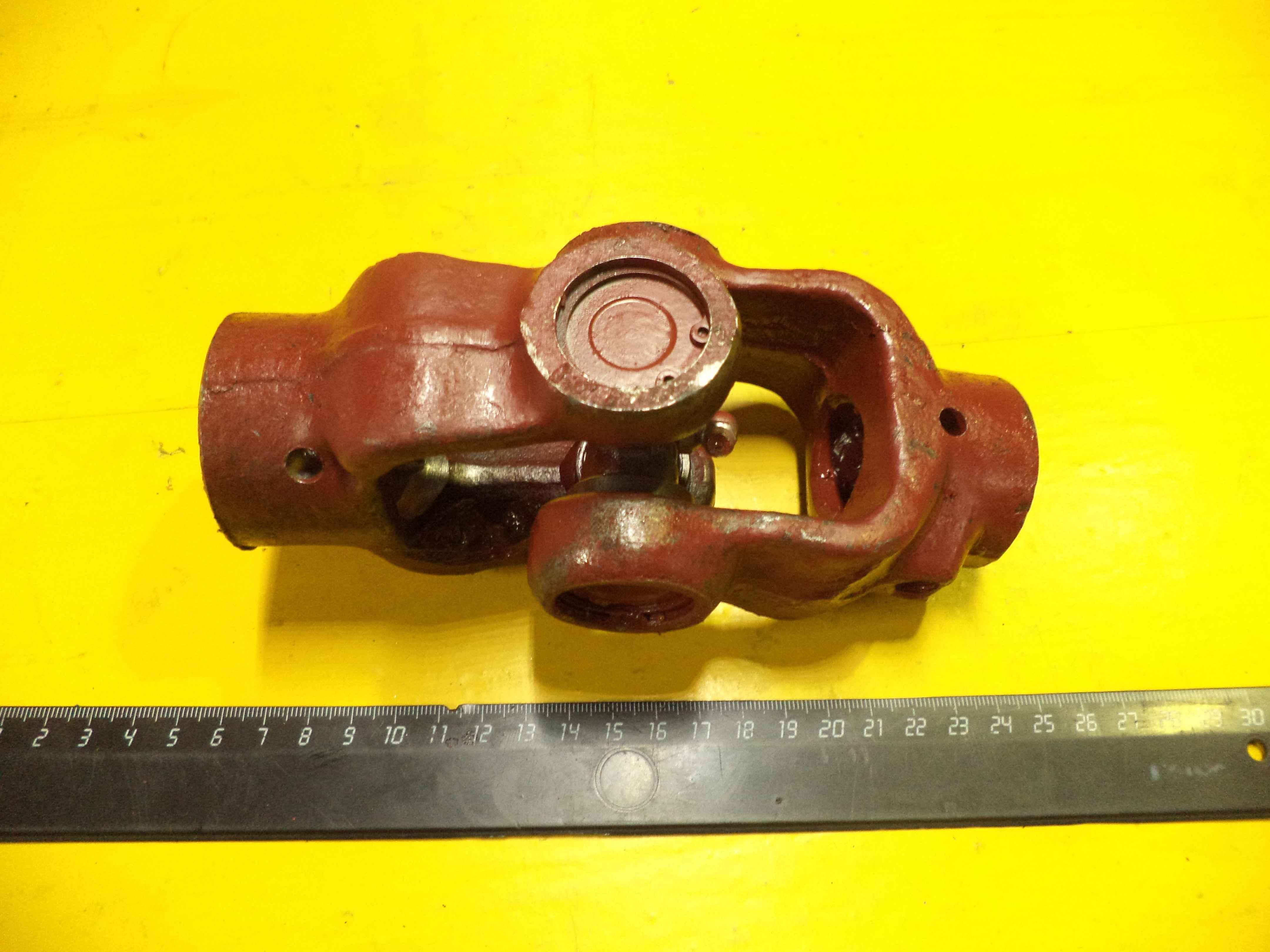 Шарнир 6 шлицов. Шарнир кардана (8 шлиц-6 шлиц). Шарнир н. Крестовина 35х98 карданного вала. 060а.