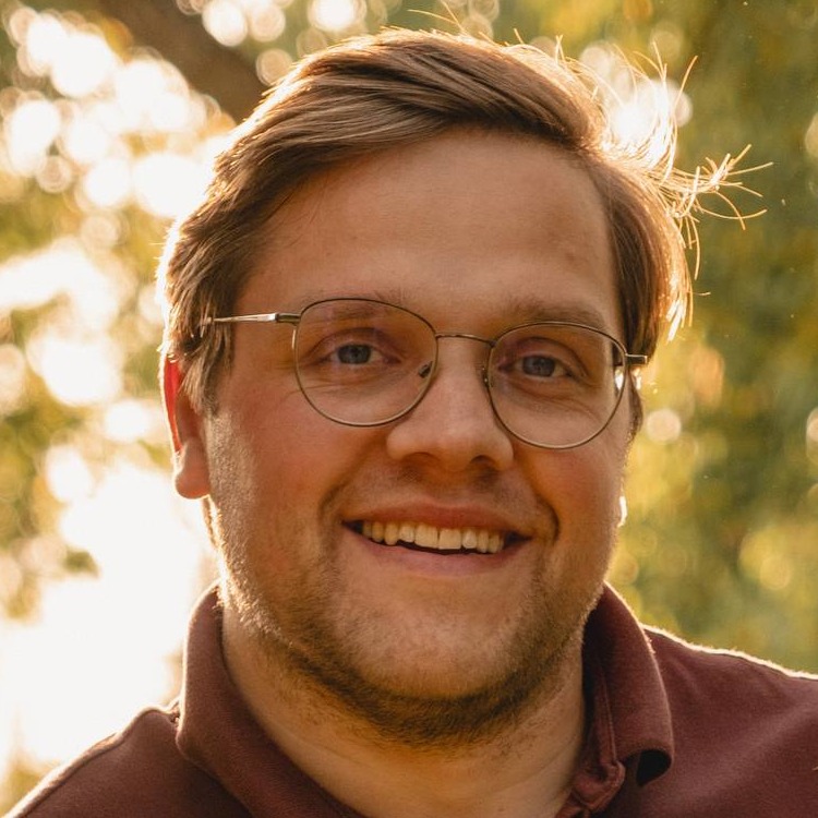 Заведующий лабораторией системной геномики и мобиломики растений МФТИ Илья Киров: